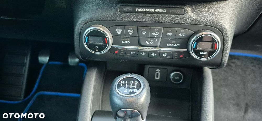 Ford Focus 2.0 EcoBlue Titanium Business - 30