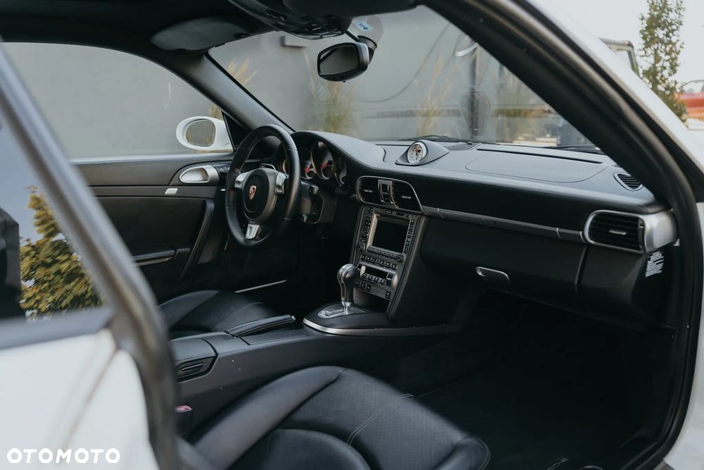 Porsche 911 Turbo Tiptronic S - 26