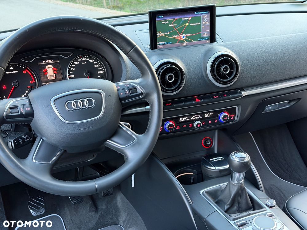 Audi A3 Sportback 2.0 TDI Ambiente - 28