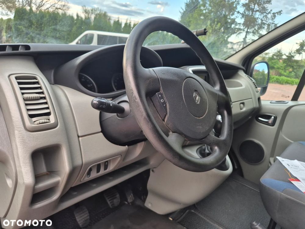 Renault Trafic - 19