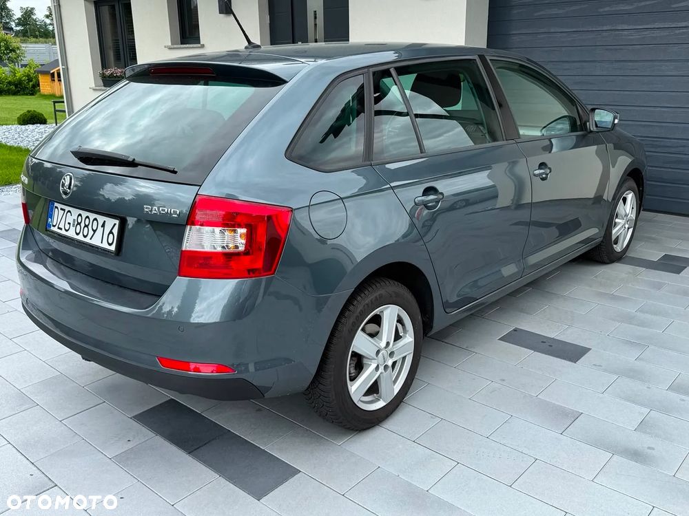 Skoda RAPID 1.4 TSI Joy DSG - 14