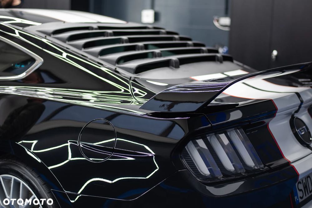 Ford Mustang 5.0 V8 GT - 9