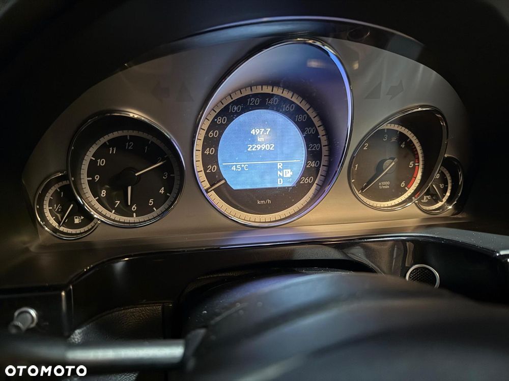 Mercedes-Benz Klasa E 350 CDI DPF BlueEFFICIENCY 7G-TRONIC Avantgarde - 10