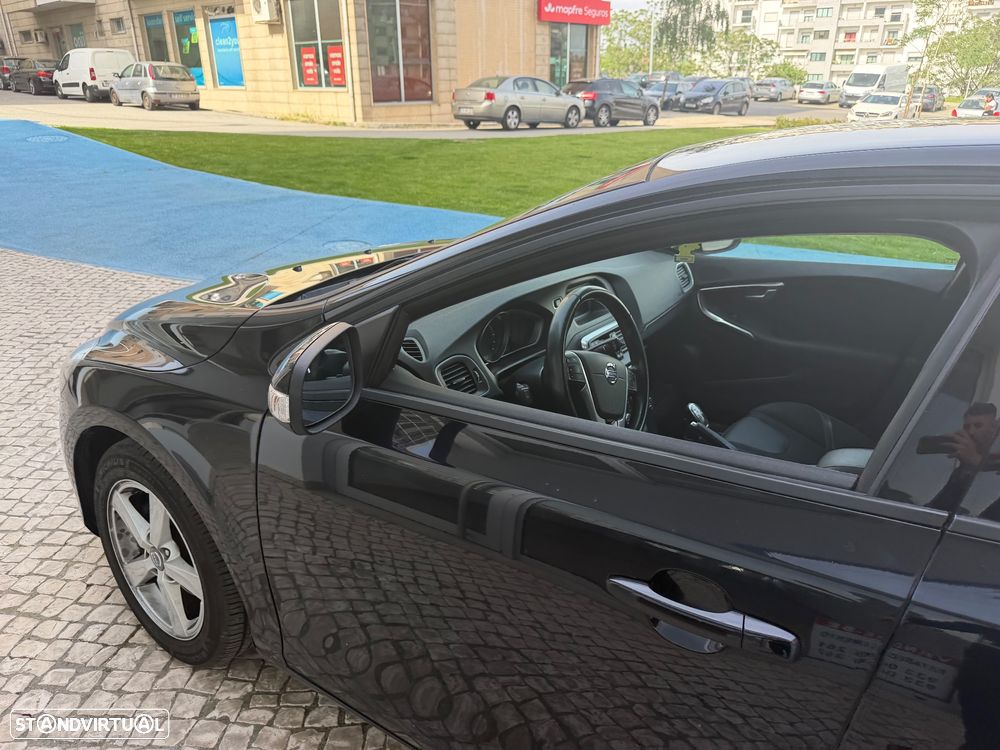 Volvo V40 1.6 D2 Momentum - 3