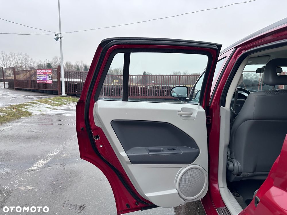 Dodge Caliber 1.8 SE - 19