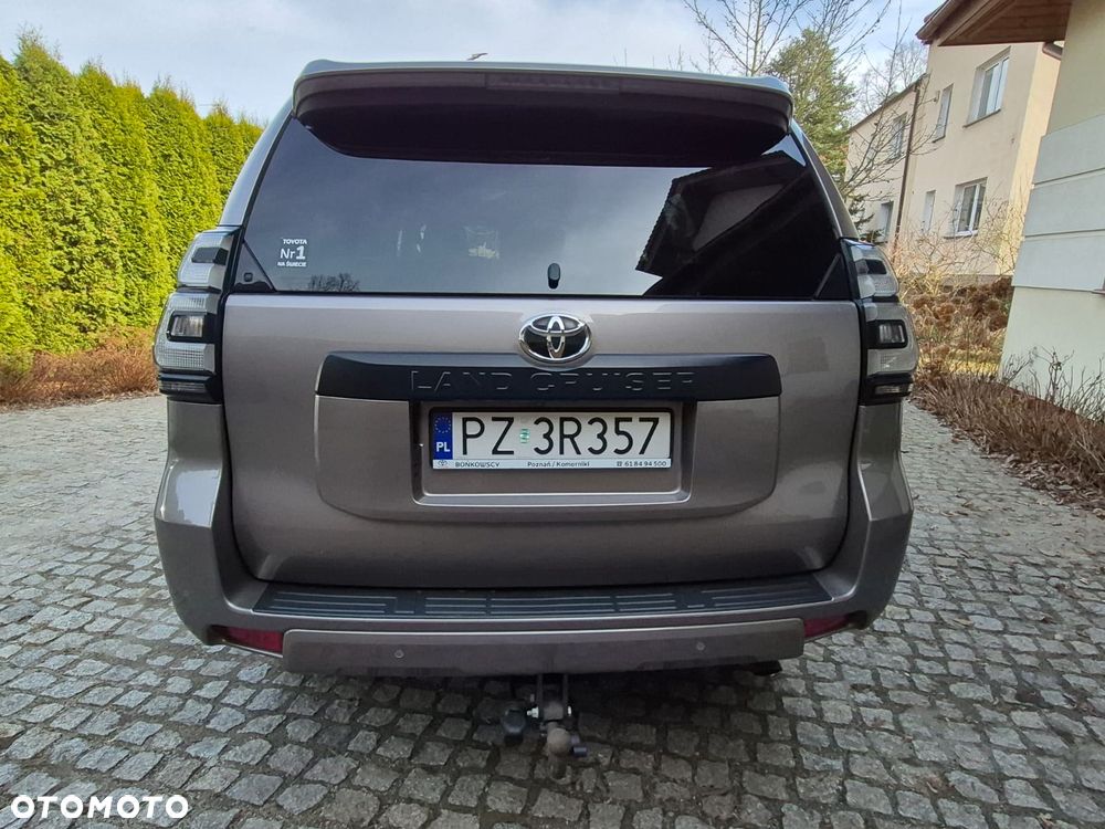 Toyota Land Cruiser LC 2.8 D-4D Executive - 6