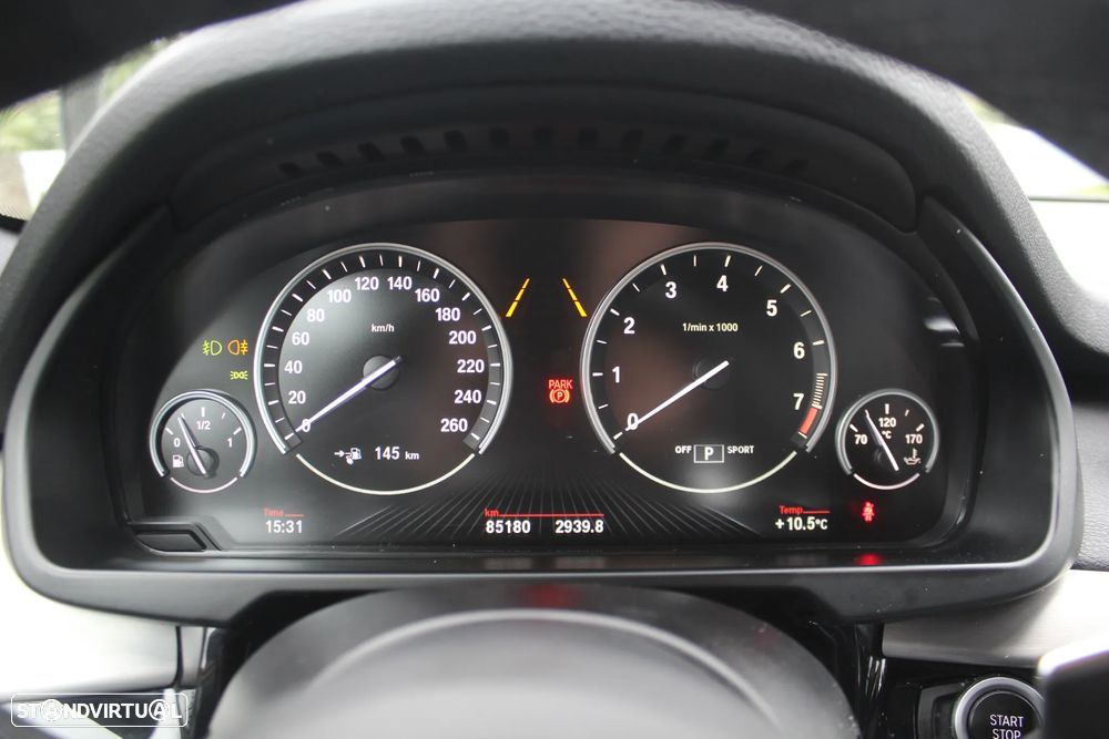 BMW X5 40e xDrive Pack M - 18