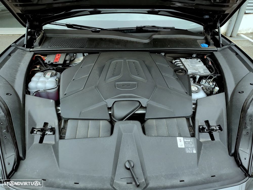 Porsche Cayenne E-Hybrid - 48