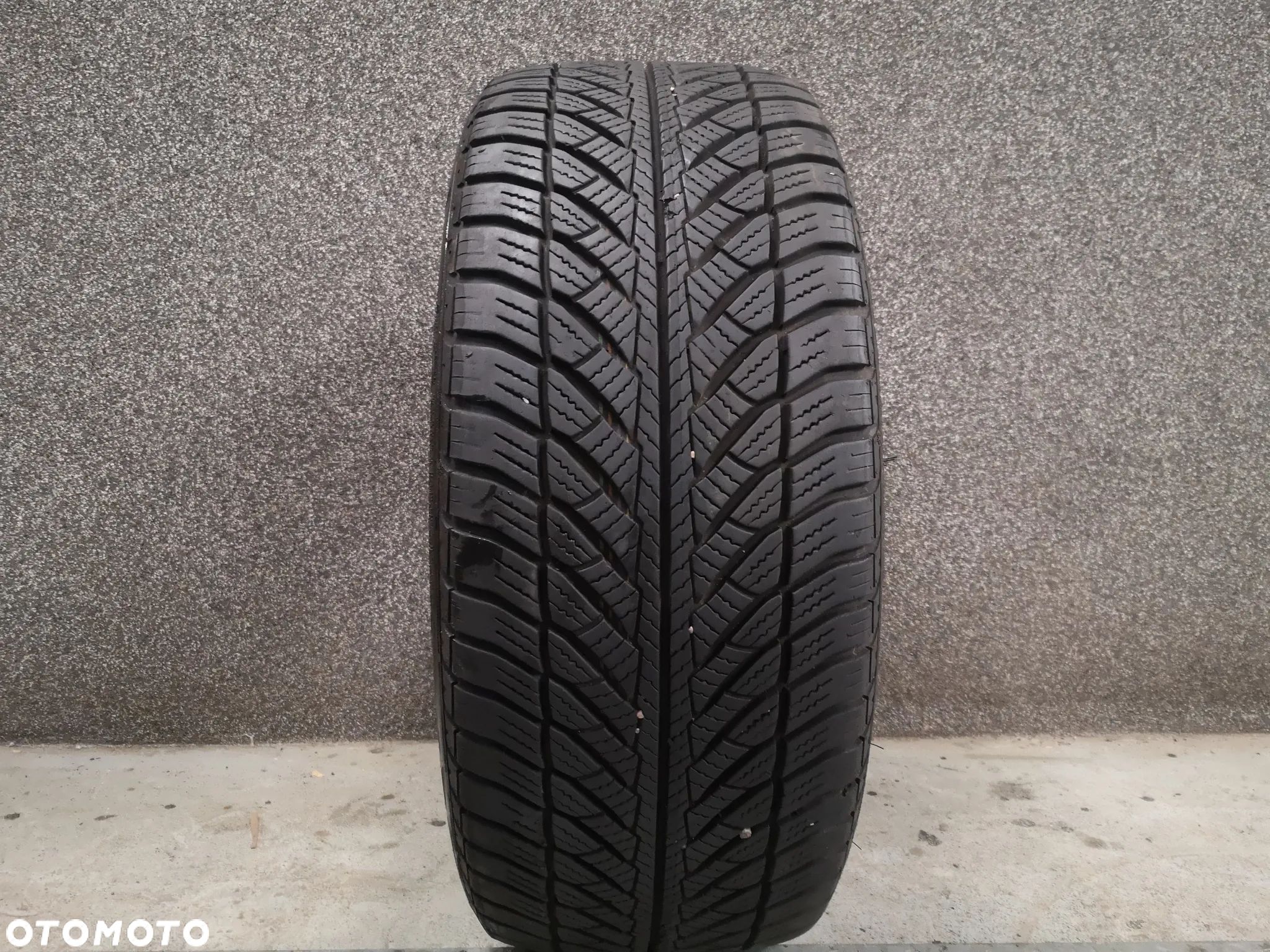 Goodyear Ultra Grip 8 Performance Run On Flat 245/45/18 100V XL 1szt. - 1