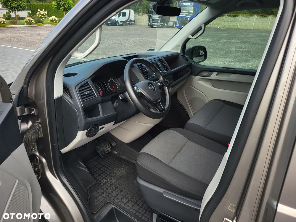 Volkswagen Transporter - 9