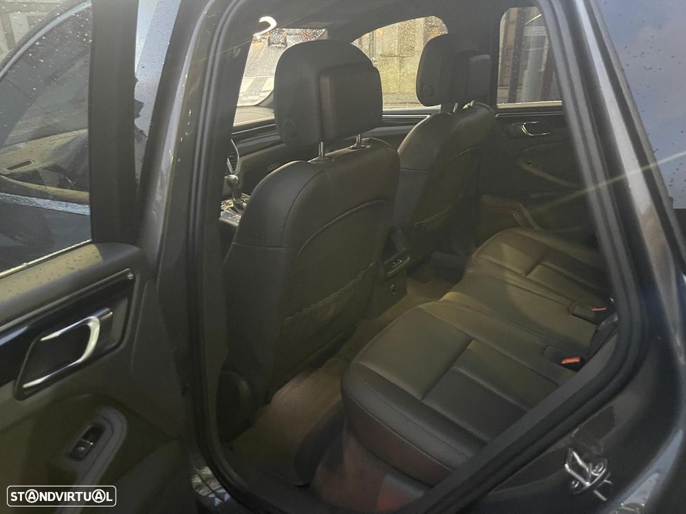 Porsche Macan S - 32