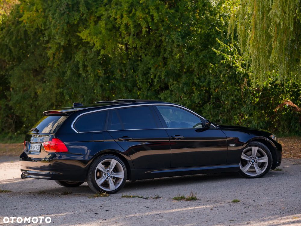 BMW Seria 3 325i Edition Exclusive - 10