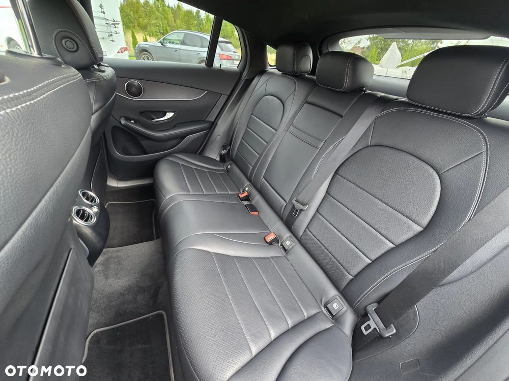 Mercedes-Benz GLC - 23