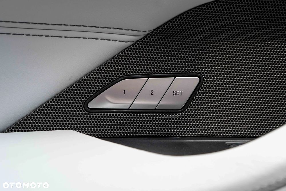 BMW M4 Competition M xDrive sport - 18