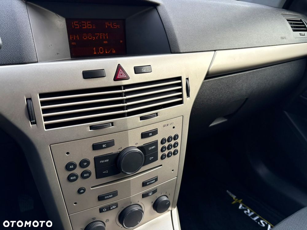 Opel Astra 1.6 - 11