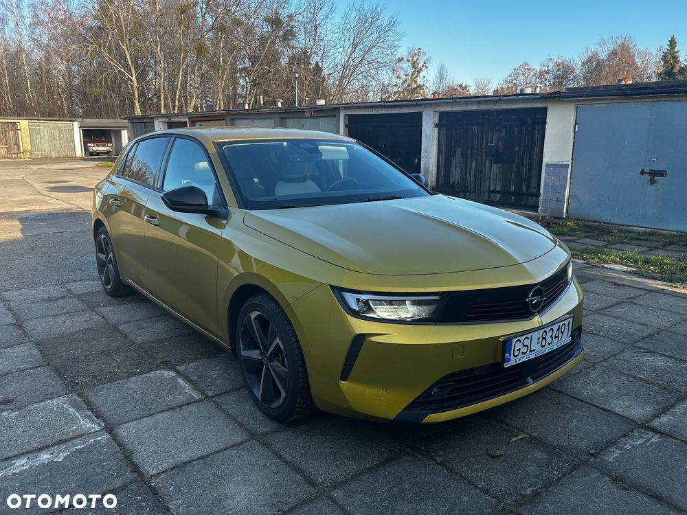 Opel Astra 1.2 T Elegance S&S - 1