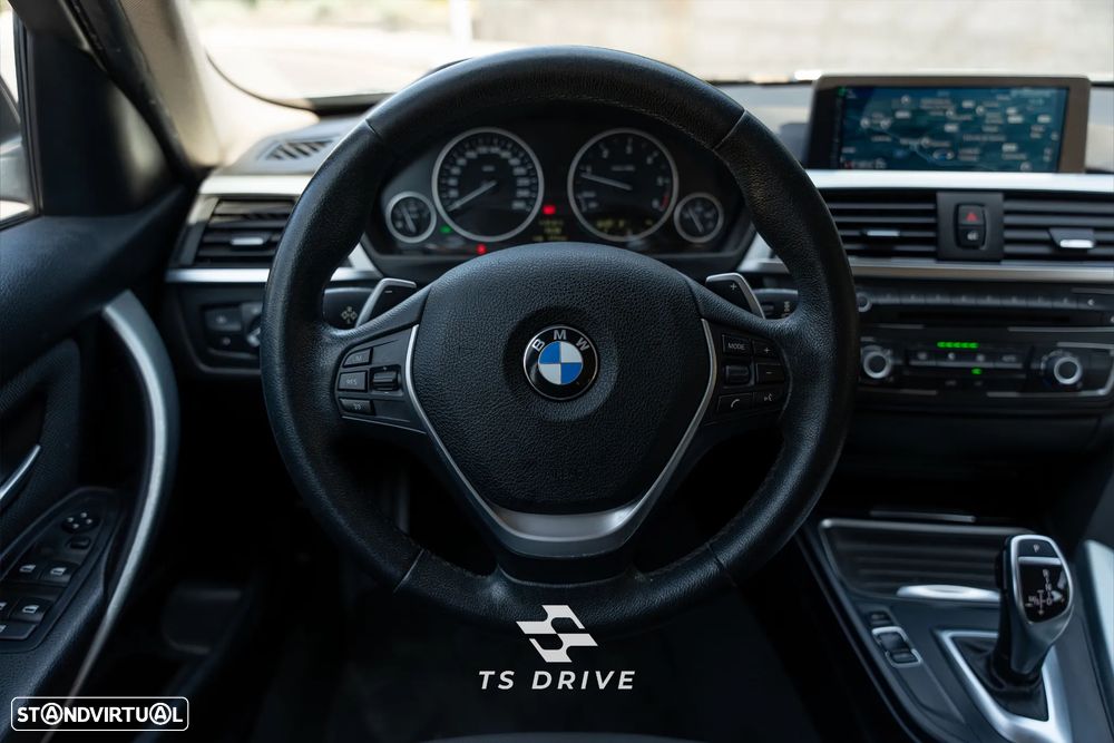 BMW 320 d Auto Line Modern - 16