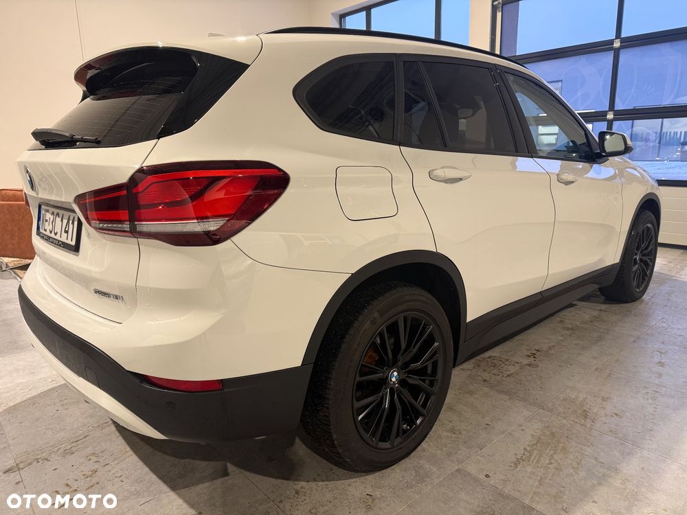 BMW X1 sDrive18i Advantage - 8