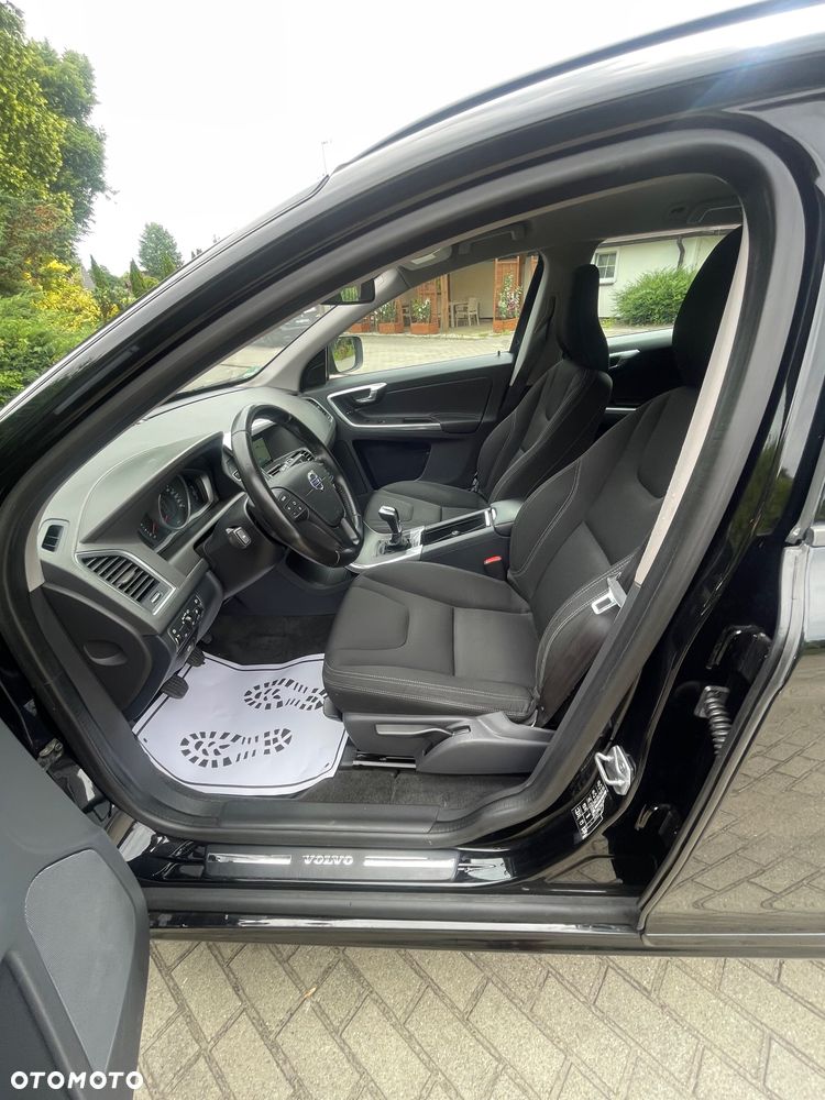 Volvo XC 60 D3 Momentum - 6