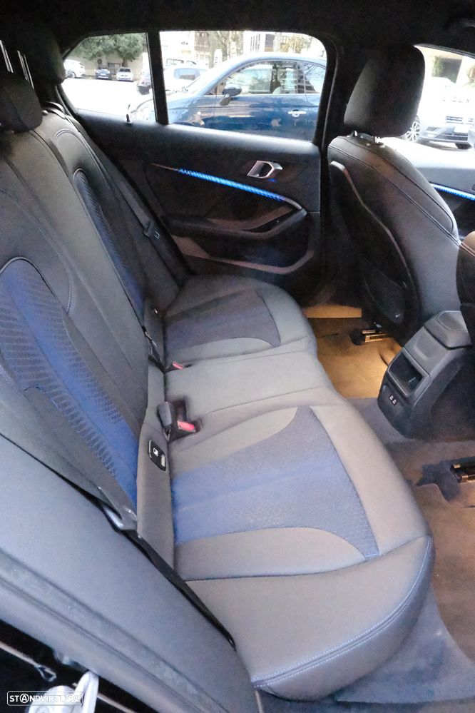 BMW 116 d Pack Desportivo M Auto - 28