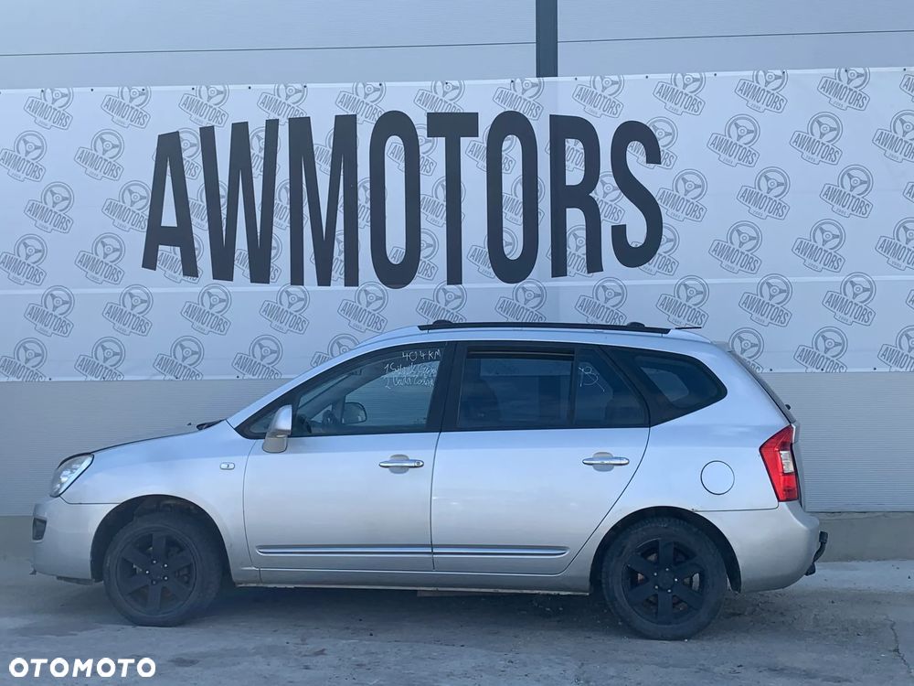 KIA CARENS 2007 *SAMOCHÓD NA CZĘŚCI* 1500 MASKA, LAMPA, DRZWI, LUSTERKO, ZDERZAK, GRILL, BŁOTNIK, KLAPA, BELKA, DESKA, FOTELE, KANAPA, ĆWIARTKA KIEROWNICA, TARCZE, ZACISKI, ZAWIESZENIE, KOMPLETNY PRZÓD, KOMPLETNY TYŁ, LICZNIK, ZEGARY, PRAWE LEWE PRZÓD TYŁ - 3