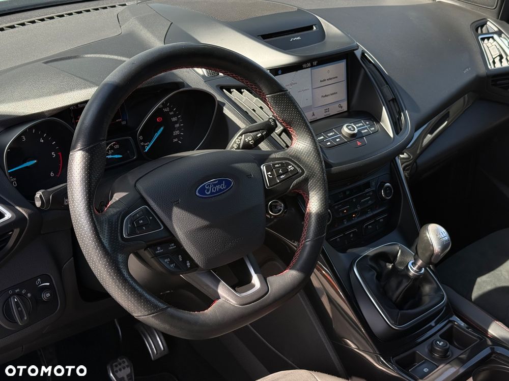Ford Kuga 2.0 TDCi 4x2 ST-Line - 13