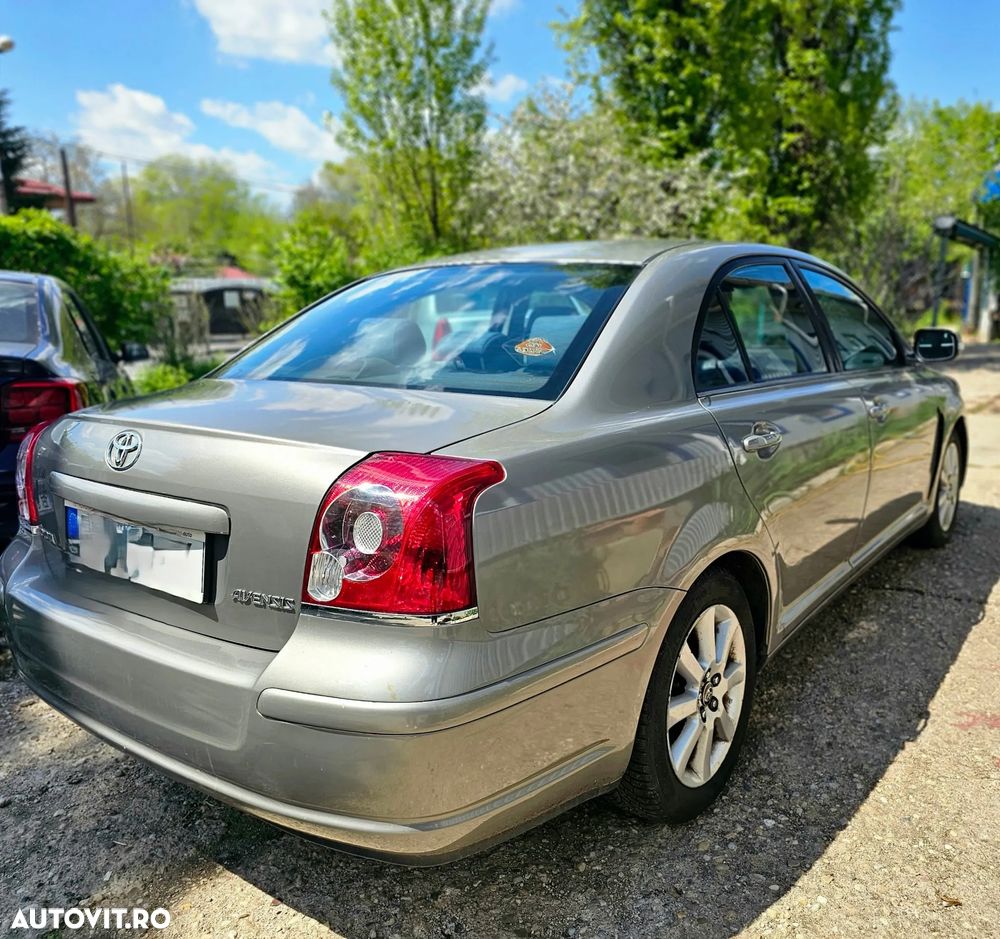 Toyota Avensis 1.8 VVT-i - 5