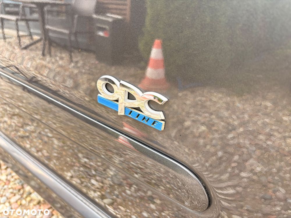 Opel Zafira 1.8 Sport - 13