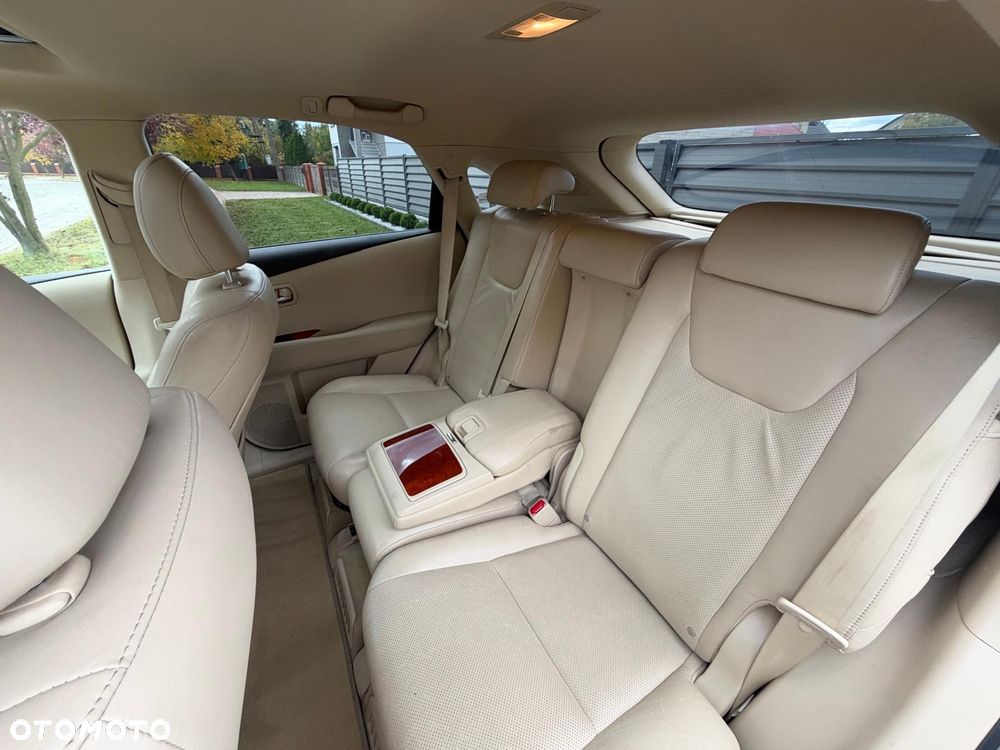Lexus RX - 11