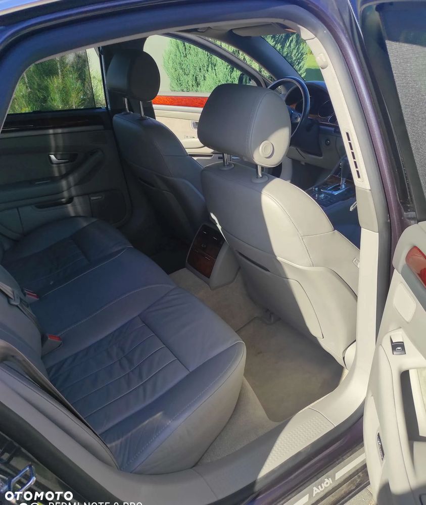 Audi A8 4.2 Quattro - 13