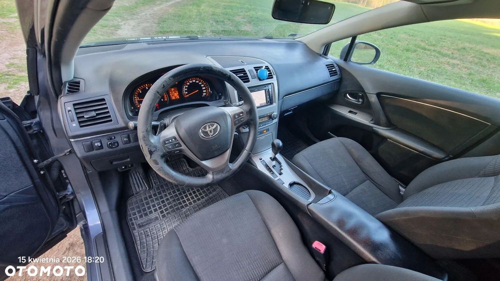 Toyota Avensis 2.2 D-4D Automatik Sol - 10