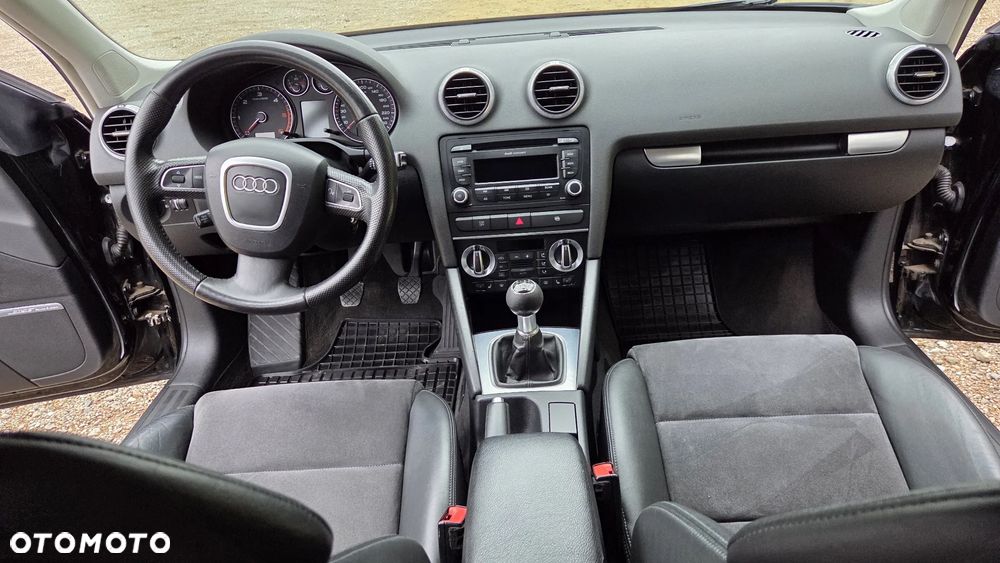 Audi A3 Sportback 2.0 TDI Ambition - 14