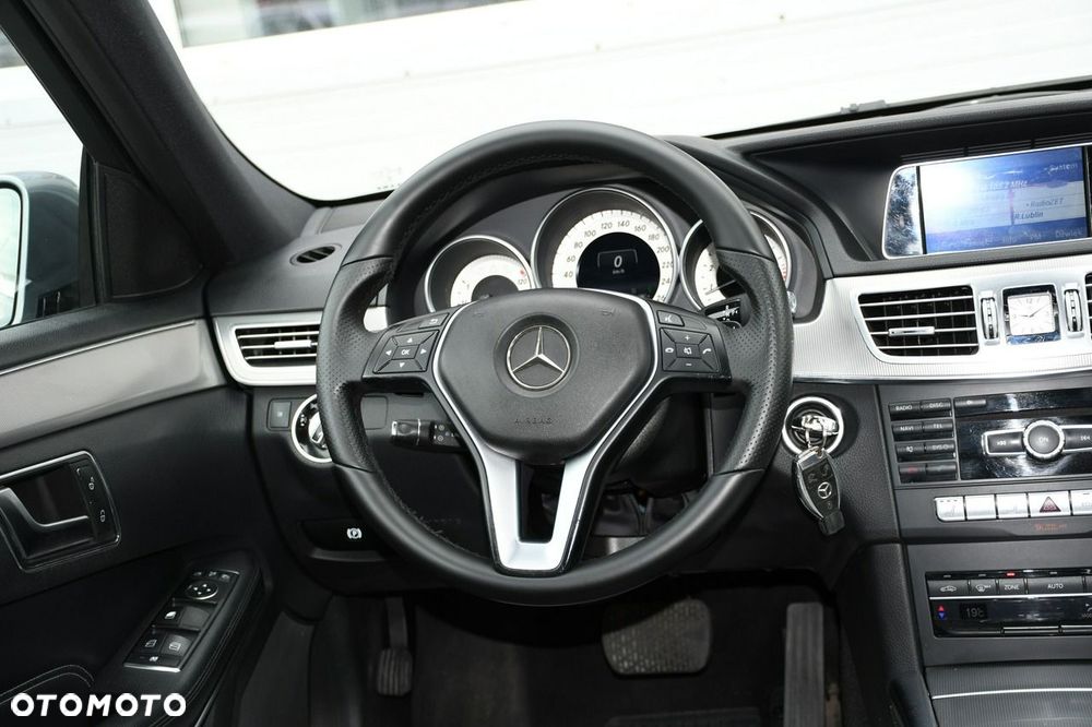 Mercedes-Benz Klasa E - 22