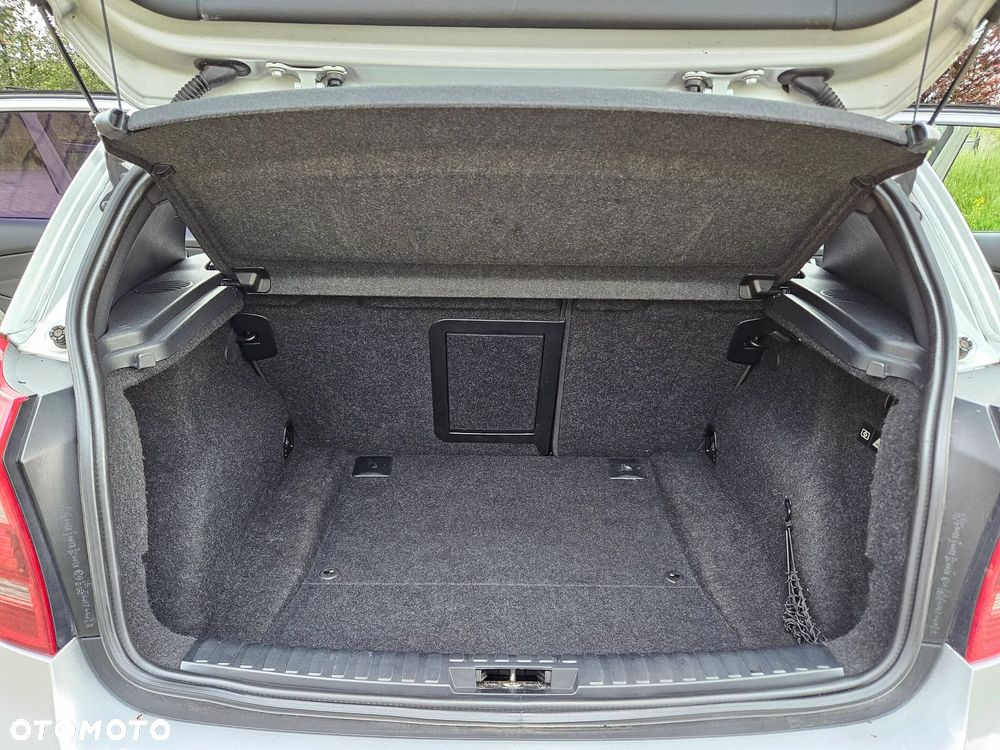 BMW Seria 1 - 25