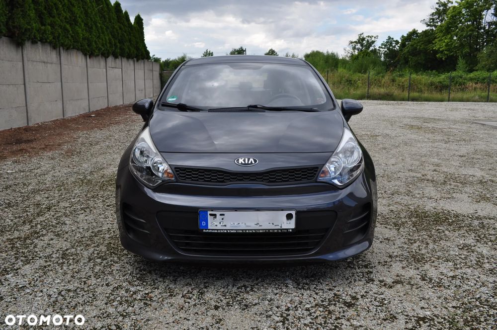 Kia Rio 1.2 Attract - 4