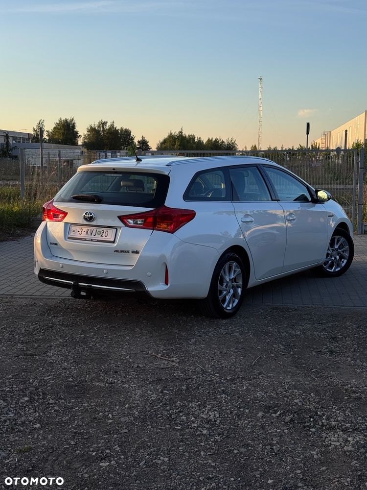 Toyota Auris 1.8 HSD Luna - 13