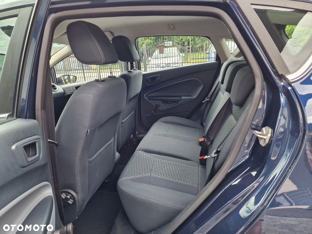 Ford Fiesta 1.25 Titanium EU5 - 19