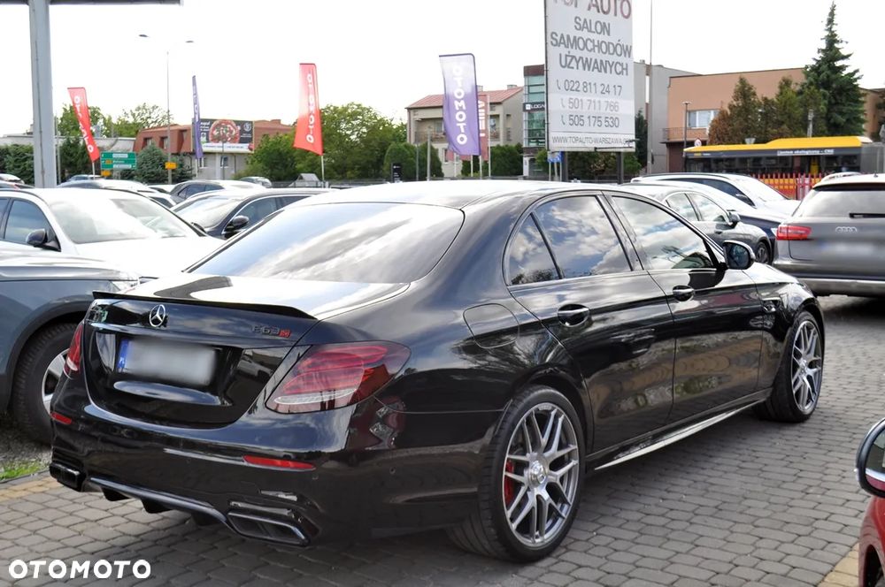 Mercedes-Benz Klasa E - 9