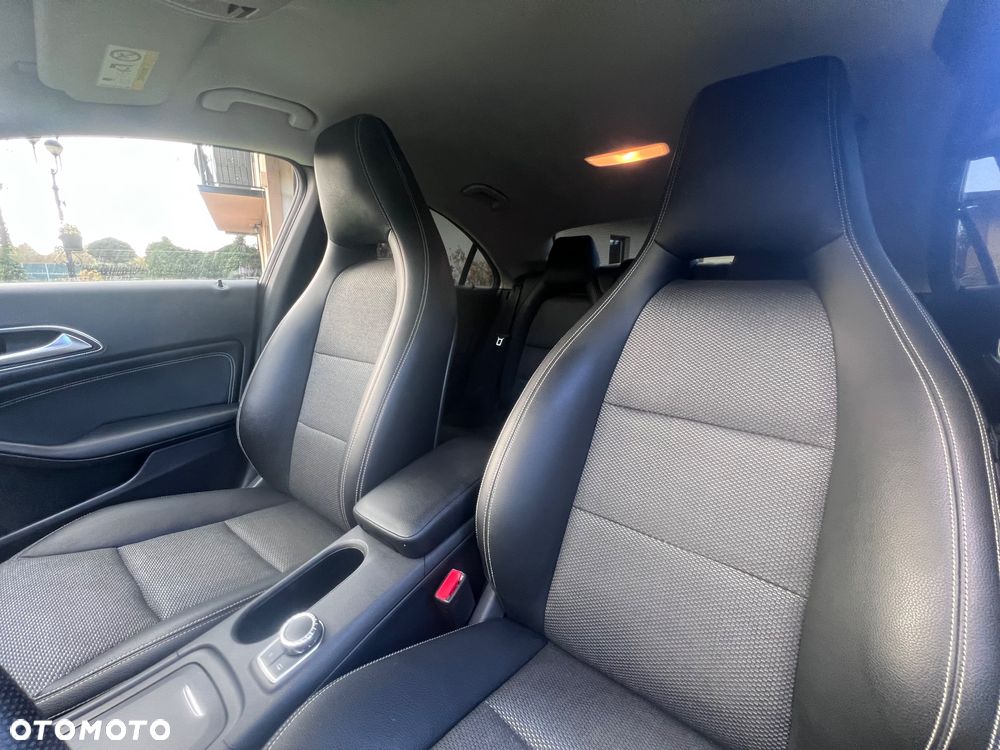 Mercedes-Benz CLA 220 CDI 7G-DCT - 10