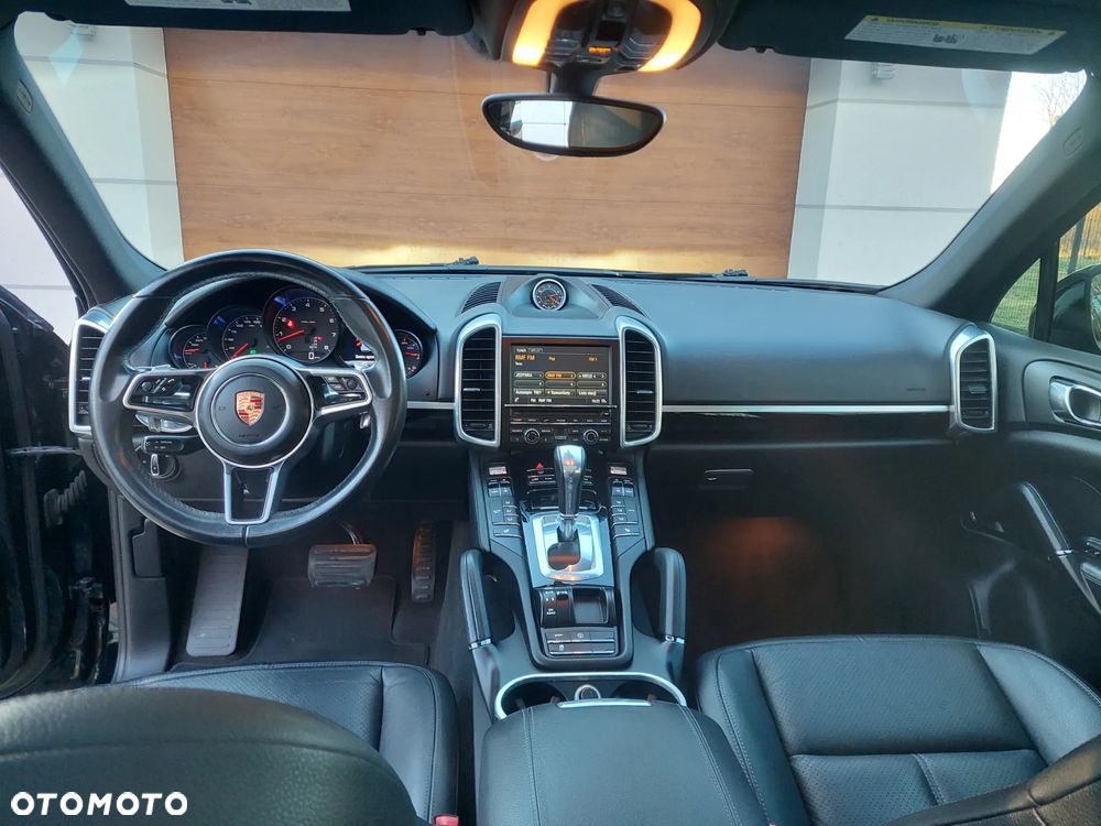 Porsche Cayenne - 19