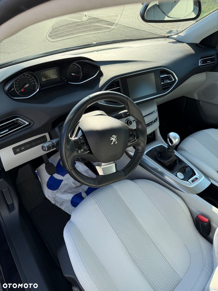 Peugeot 308 1.6 e-HDi Allure S&S - 5