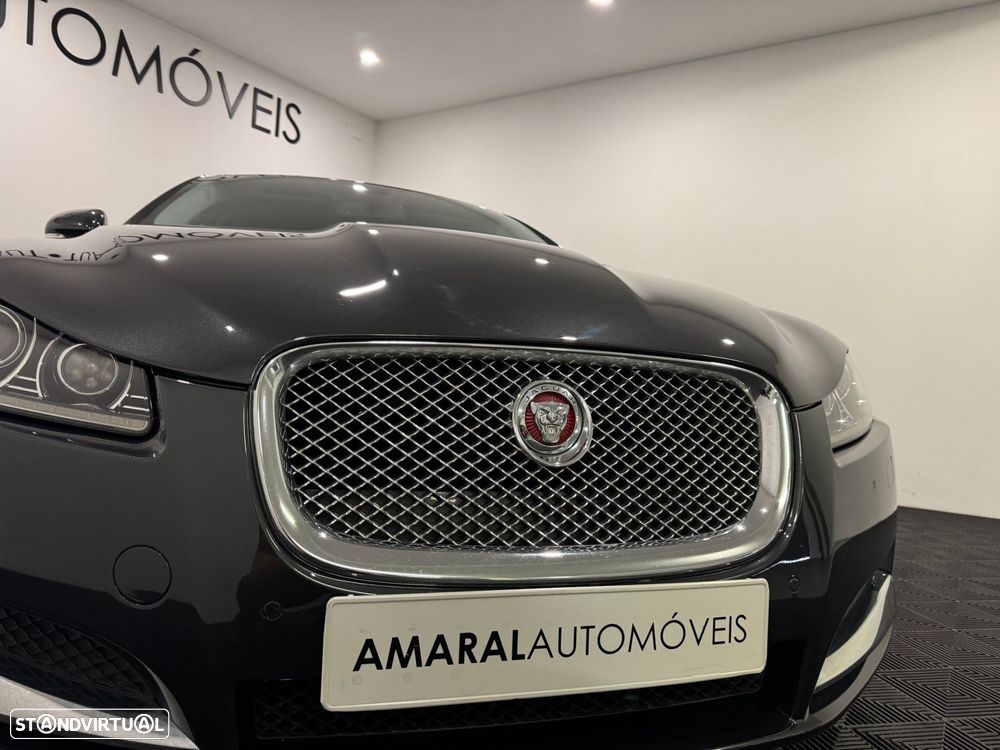 Jaguar XF Sportbrake 2.2 D Premium Luxury - 13