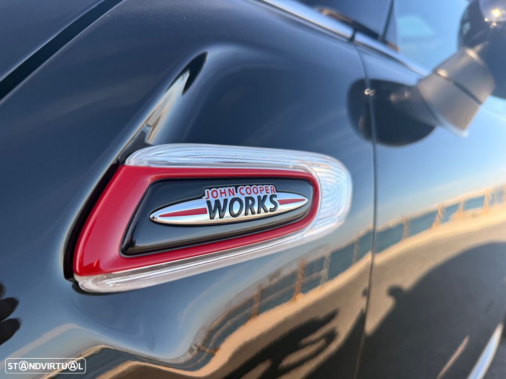 MINI 3 Portas John Cooper Works - 11