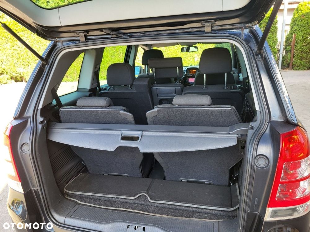 Opel Zafira - 10