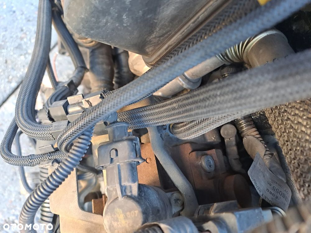 Citroen C4 1.6 HDi 109KM silnik kompletny kod 9HY 9HZ - 9