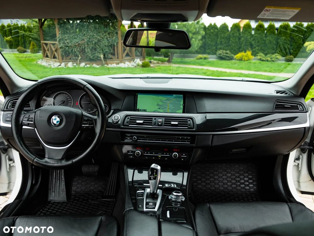 BMW Seria 5 520d Sport-Aut - 15