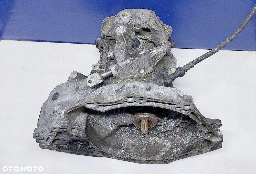 skrzynia biegów opel corsa c 1.2 03r f13 c394 - 4