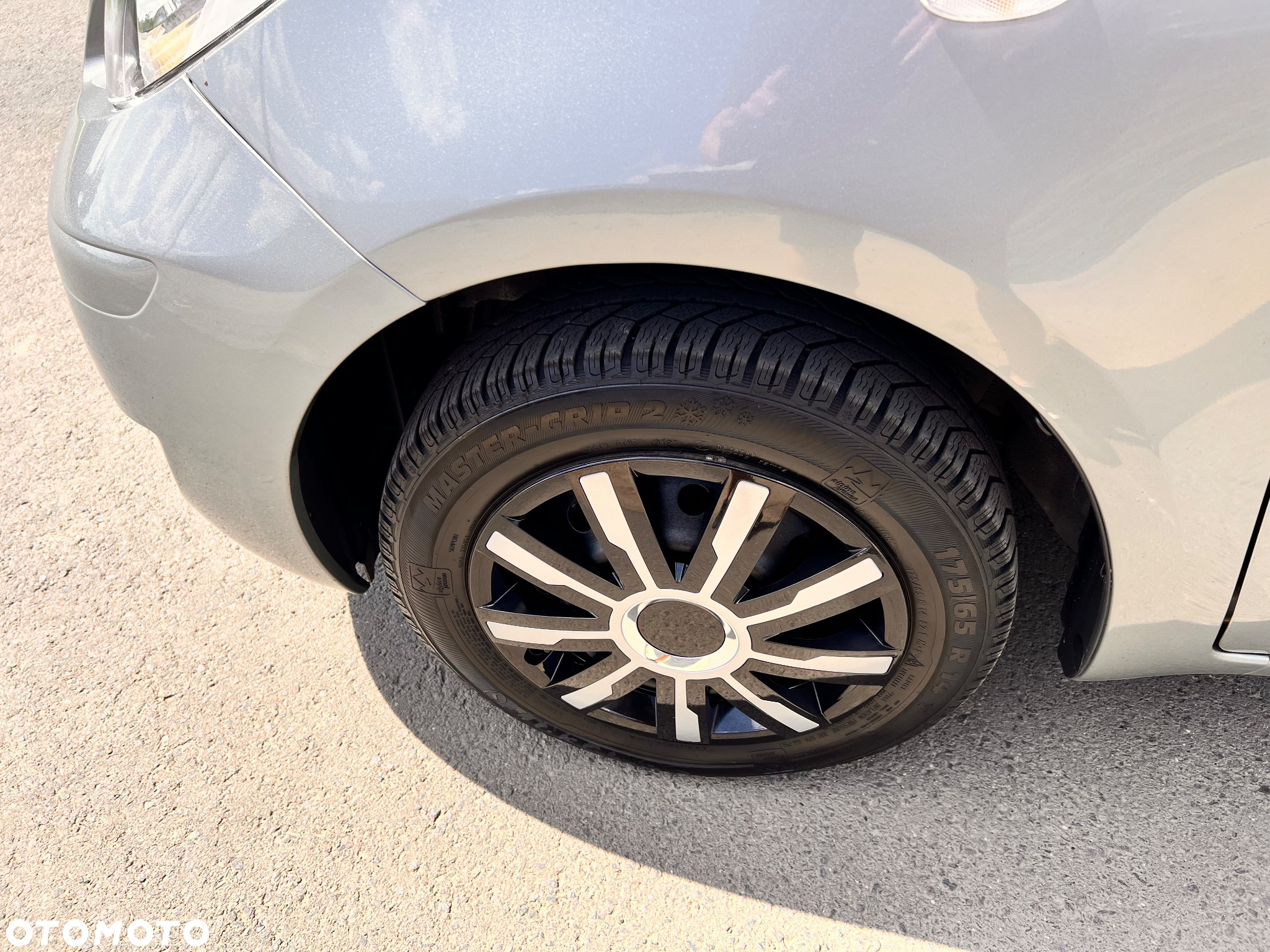 Toyota Yaris 1.0 VVT-i Launch Edition - 9