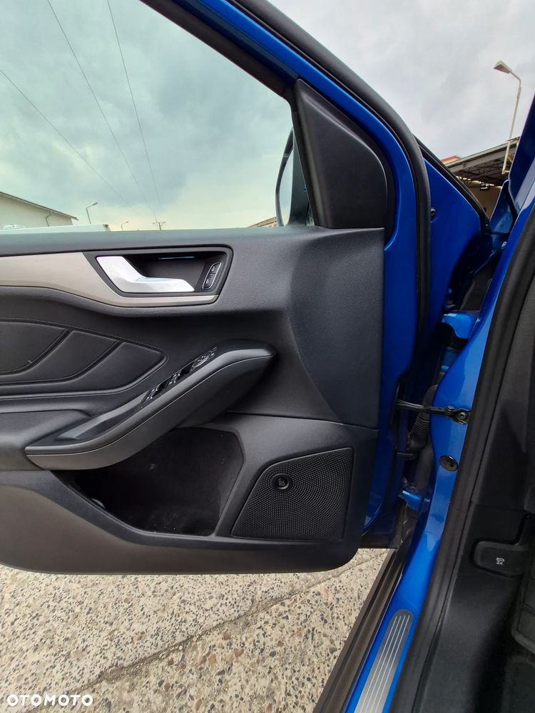 Ford Focus 1.0 EcoBoost Titanium ASS - 17