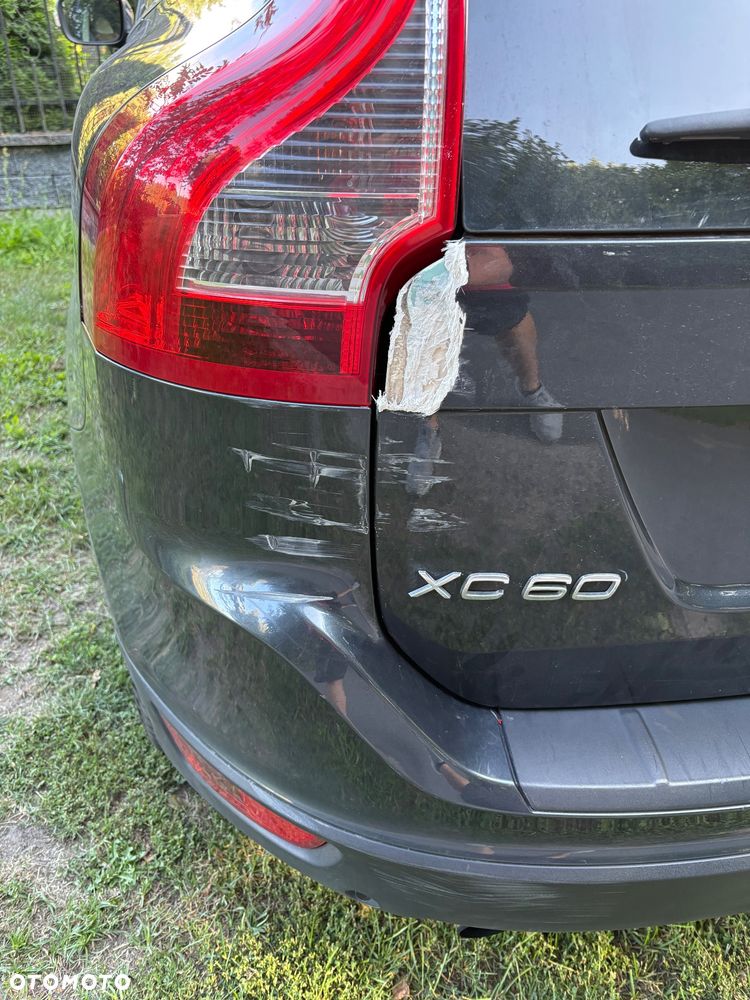 Volvo XC 60 2.4D - 7